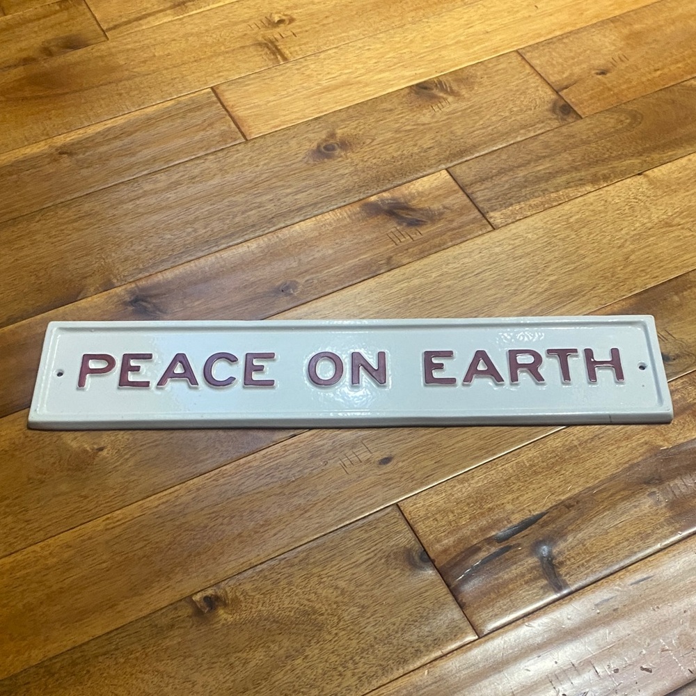 NWOT Hearth & Hand Peace On Earth Wall Sign